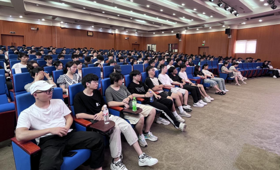 说明: http://www.hbpu.edu.cn/__local/E/2B/37/8D7FB56407B958CEA8A8D15233A_04633271_B6B84.png